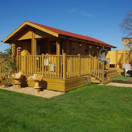 Balmoral Studio Lodge Ellesmere Exterior photo